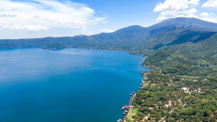 Lago de Coatepeque